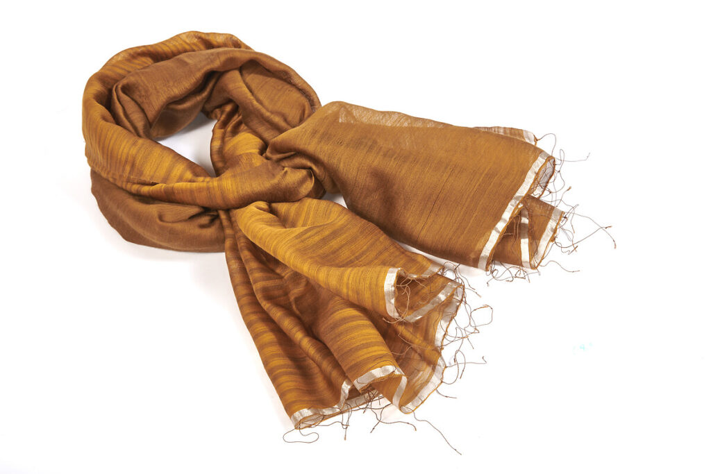 Foulard en laine et soie brun clair