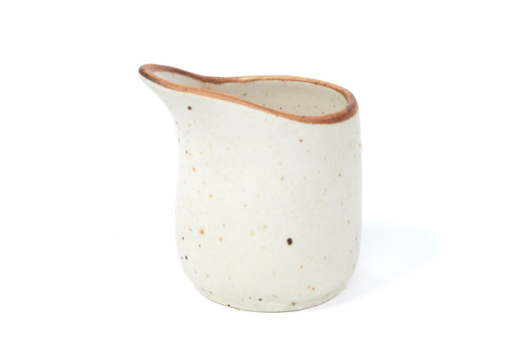 Pot à lait beige moucheté