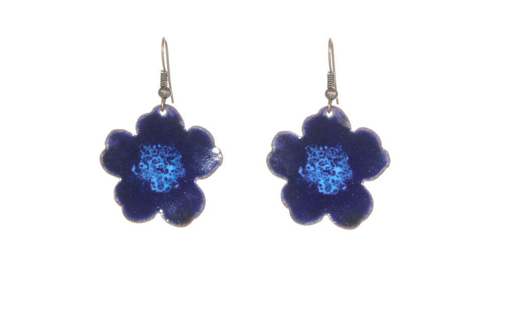 boucles d'oreilles fleur bleue cuivre émaillé