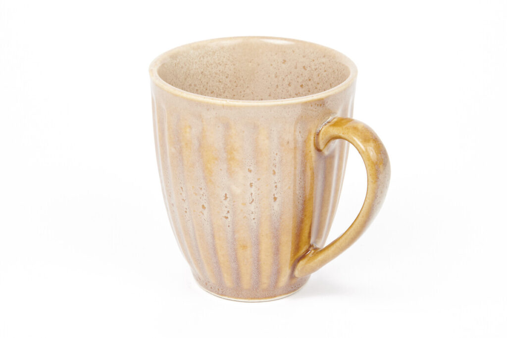 Tasse jaune sable